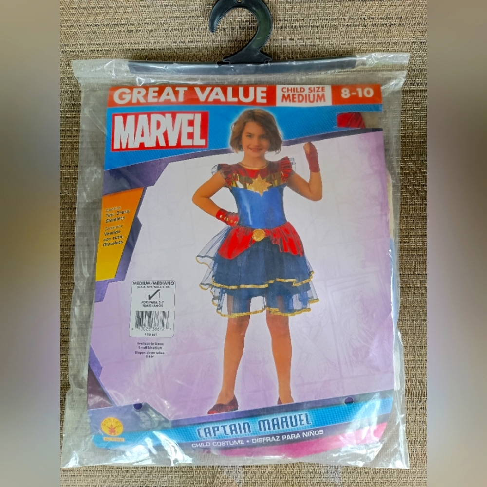 Child Size Medium 8-10 Captain Marvel Halloween Costume.